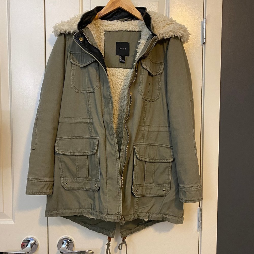Forever 21 army green shearling utility parka